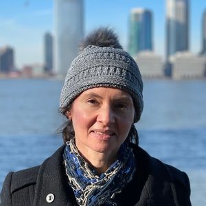 Meet your Posher, Daniela